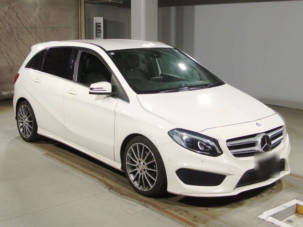 2015 Mercedes Benz B-Class 246242[2]