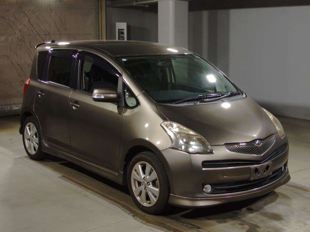 2006 Toyota Ractis NCP100[2]