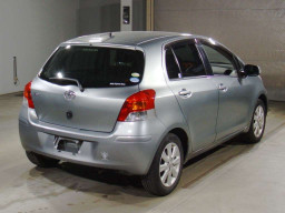 2010 Toyota Vitz