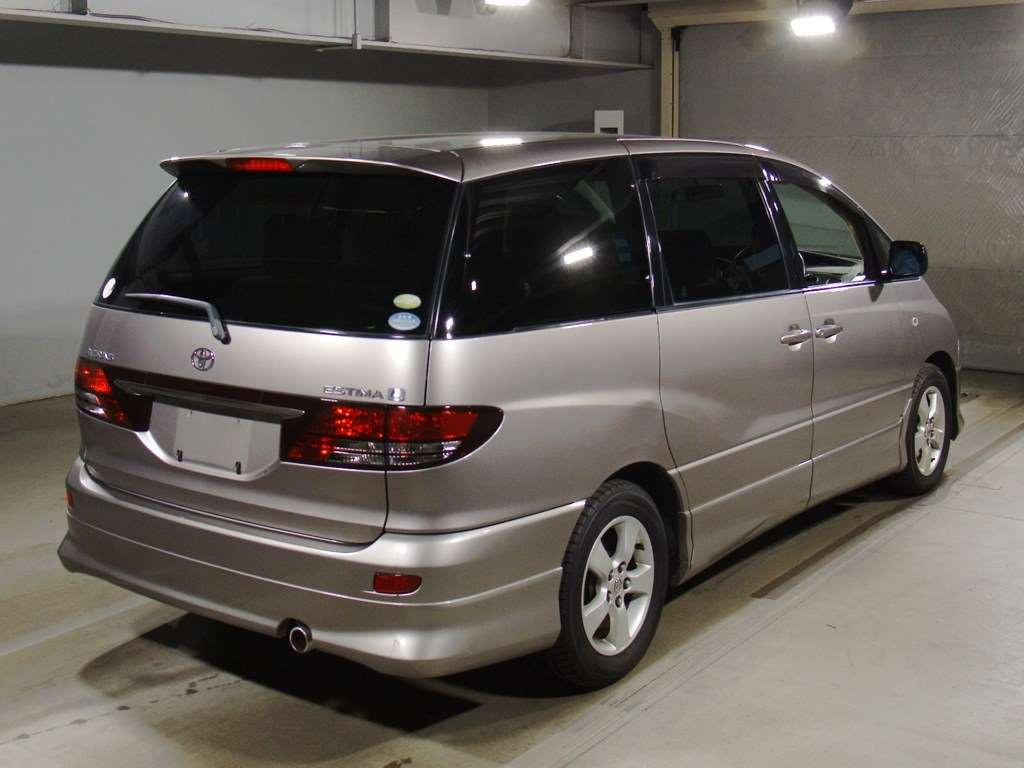 2004 Toyota Estima ACR30W[1]