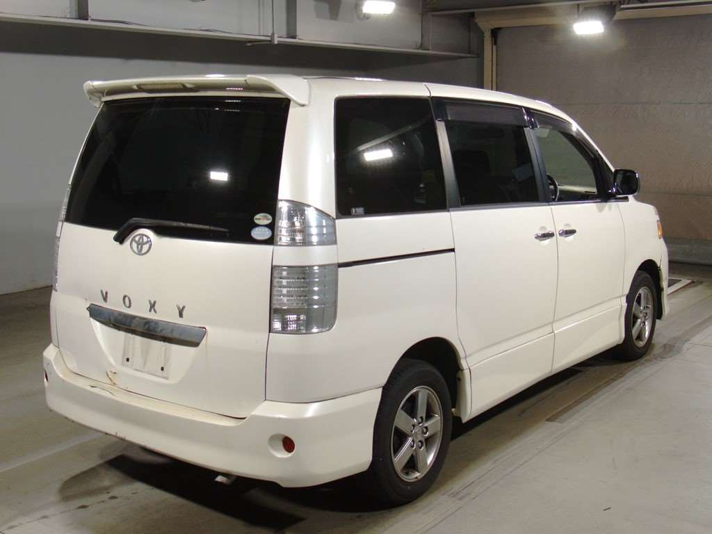 2007 Toyota Voxy AZR65G[1]