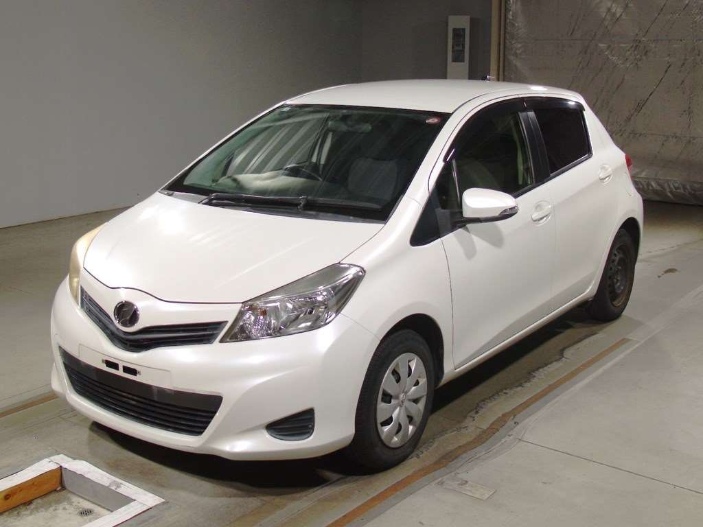 2012 Toyota Vitz NSP130[0]