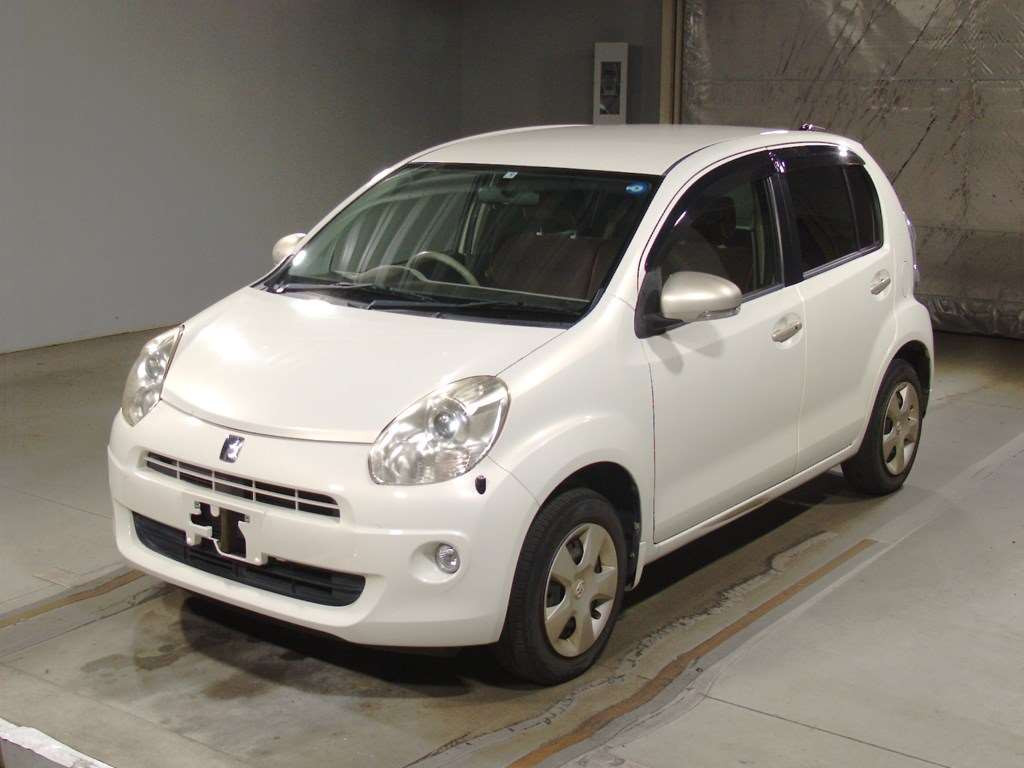 2011 Toyota Passo KGC30[0]