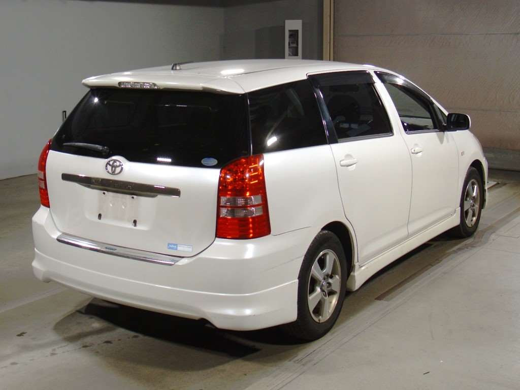 2003 Toyota Wish ZNE10G[1]