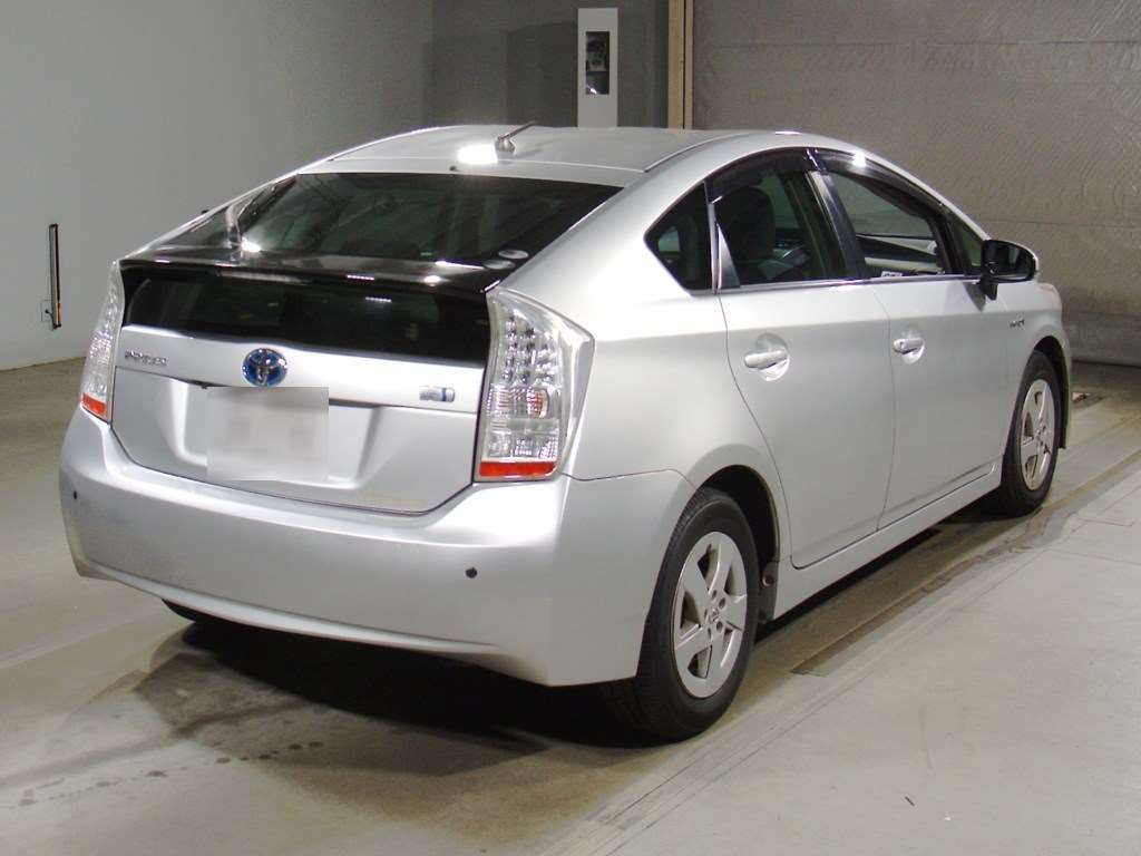 2011 Toyota Prius ZVW30[1]