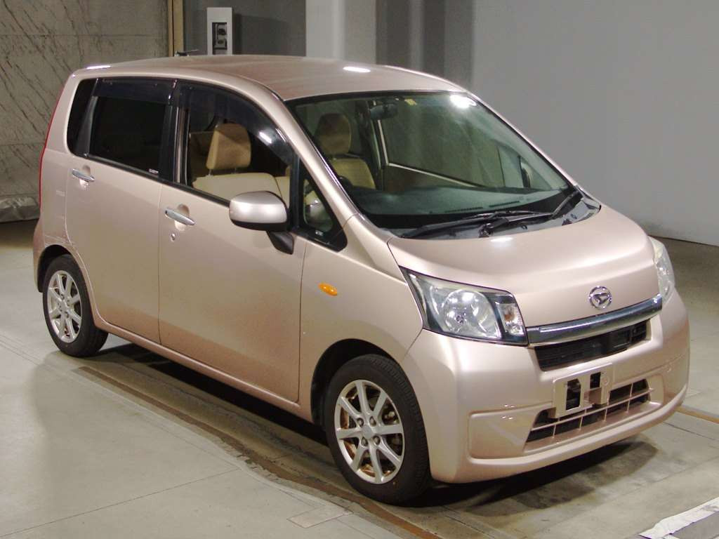 2013 Daihatsu Move LA100S[2]