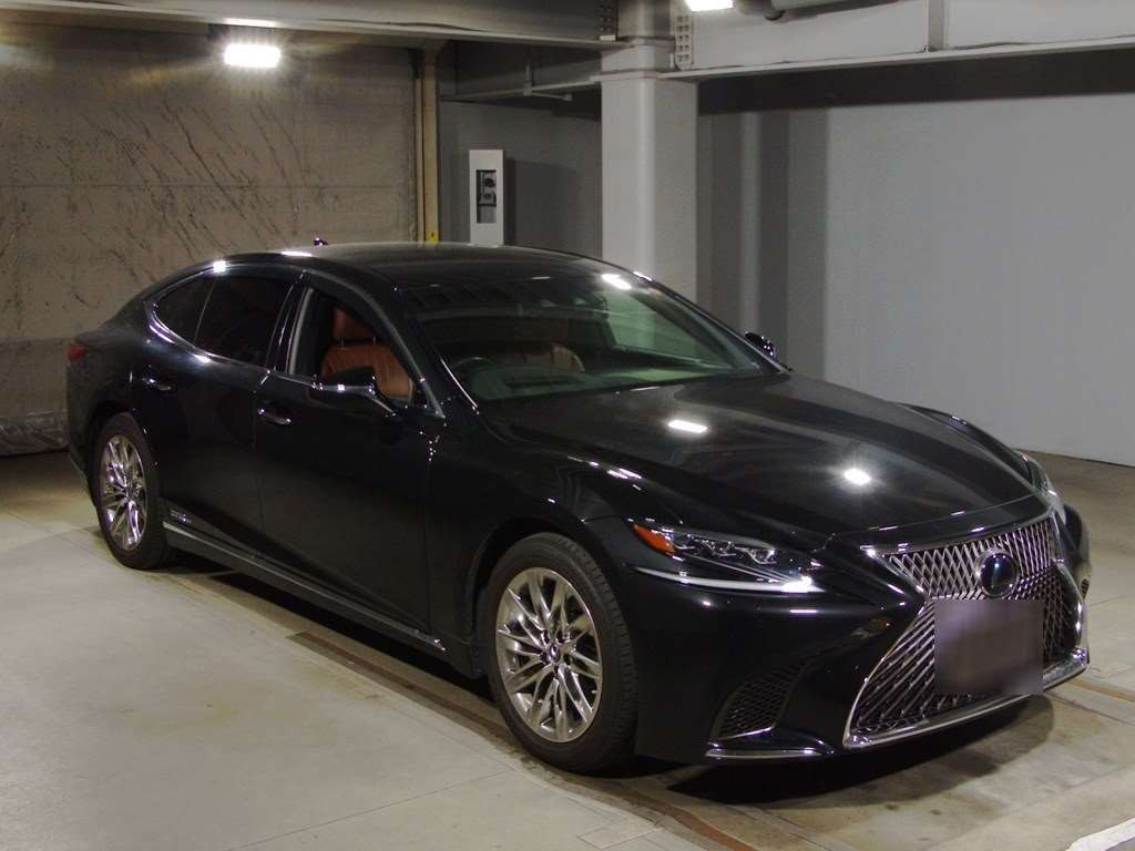 2017 Lexus LS GVF55[2]