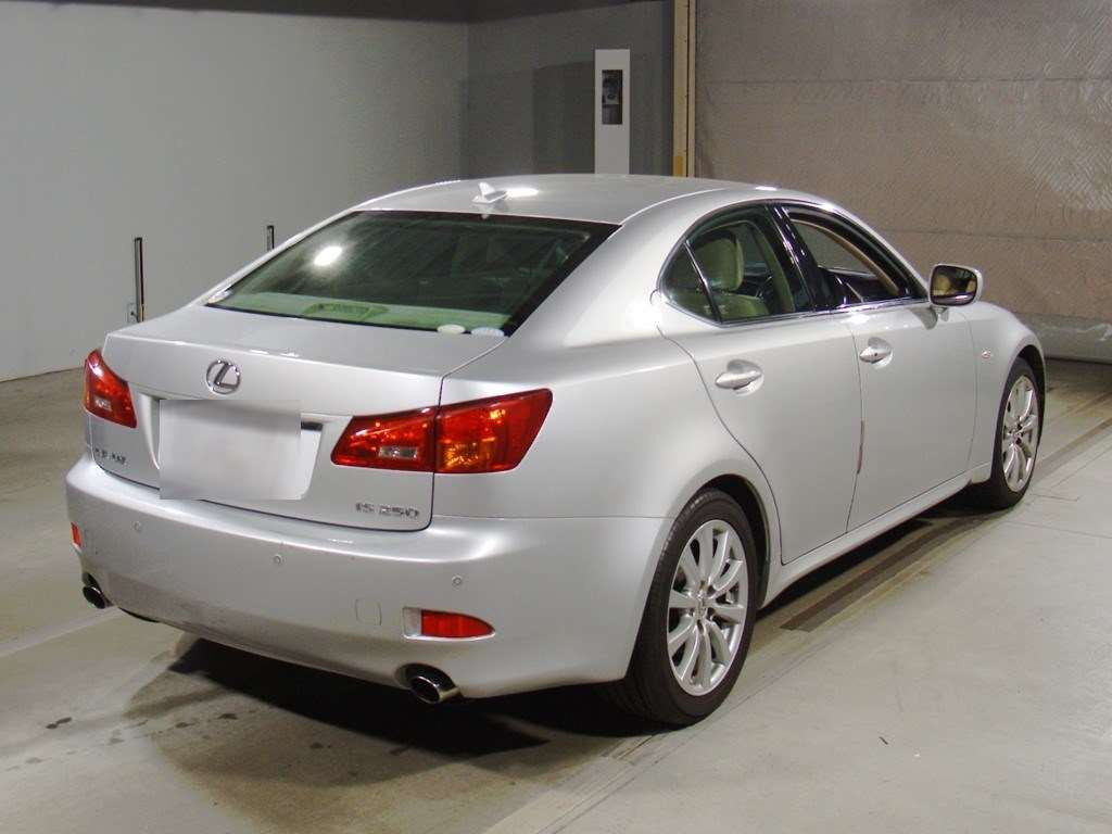 2006 Lexus IS GSE20[1]