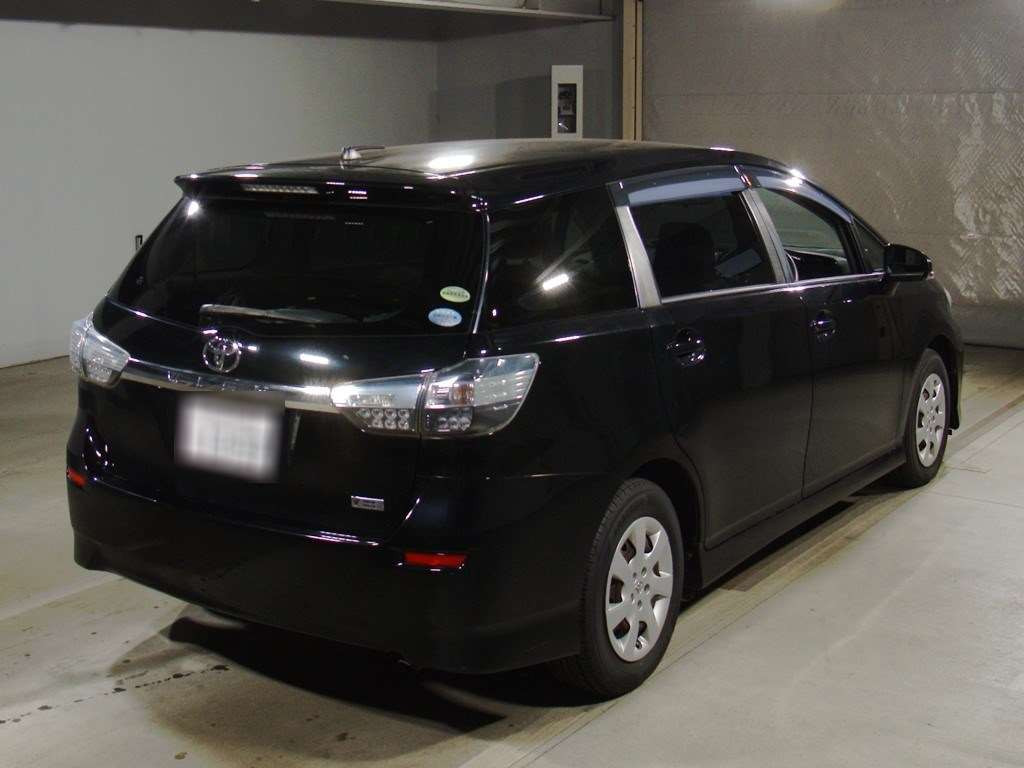 2013 Toyota Wish ZGE20G[1]