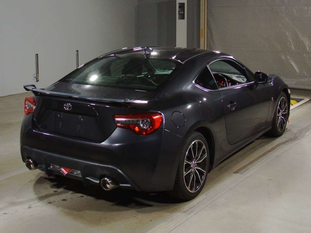 2016 Toyota 86 ZN6[1]