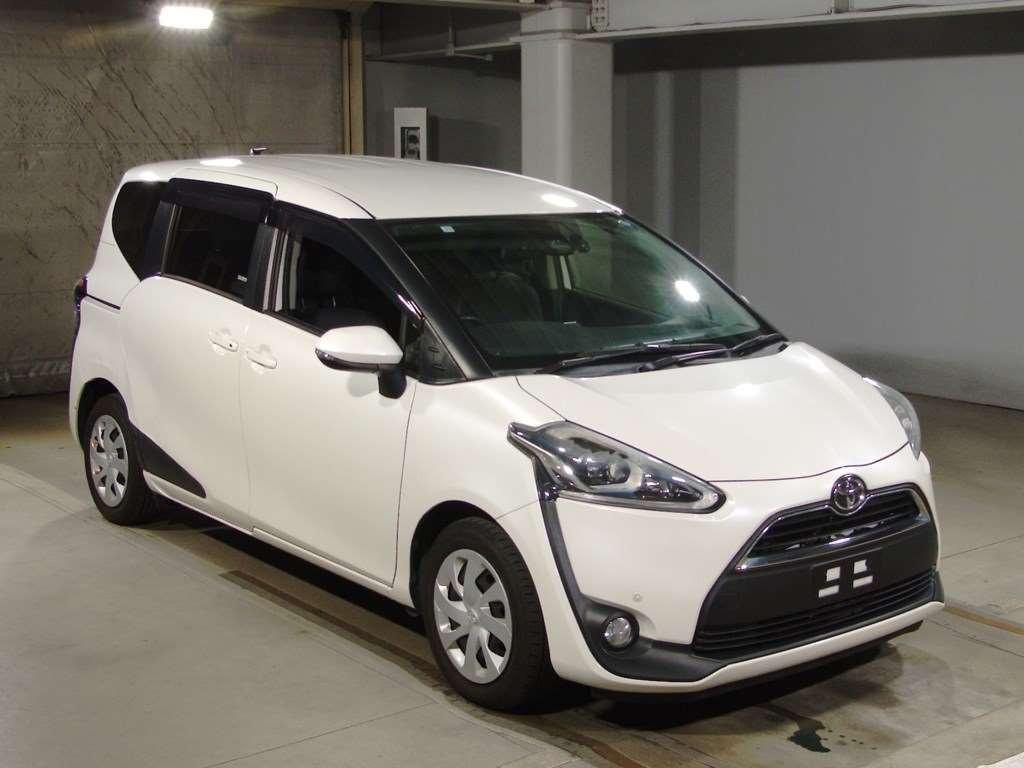 2017 Toyota Sienta NSP170G[2]