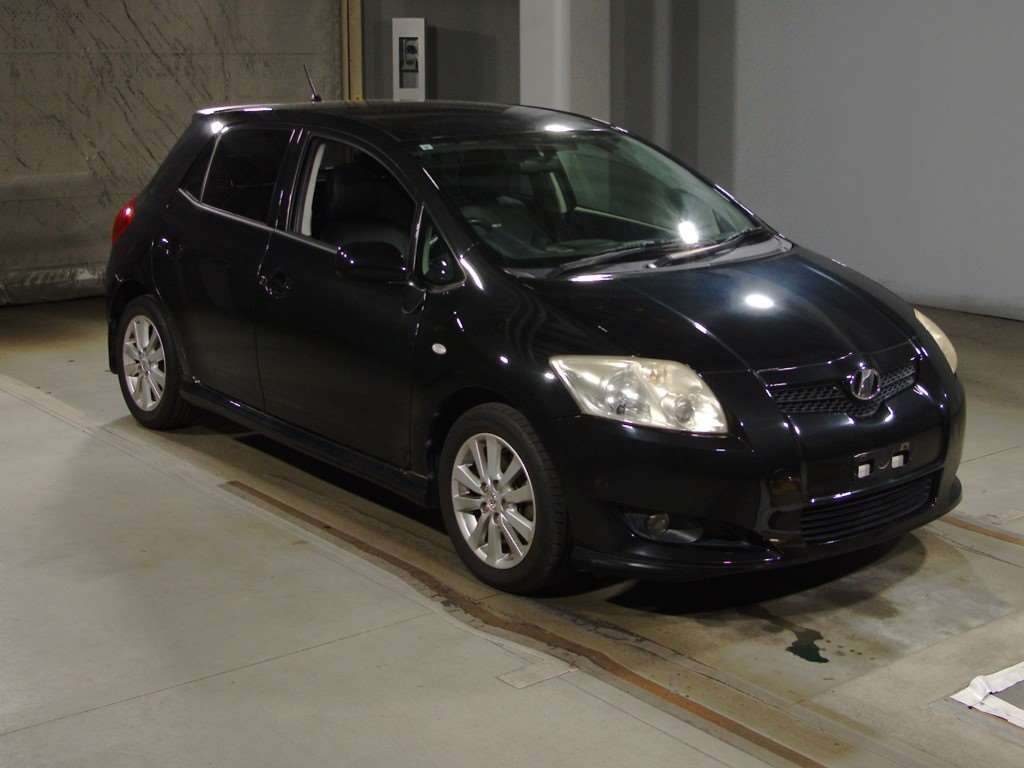 2009 Toyota Auris ZRE152H[2]