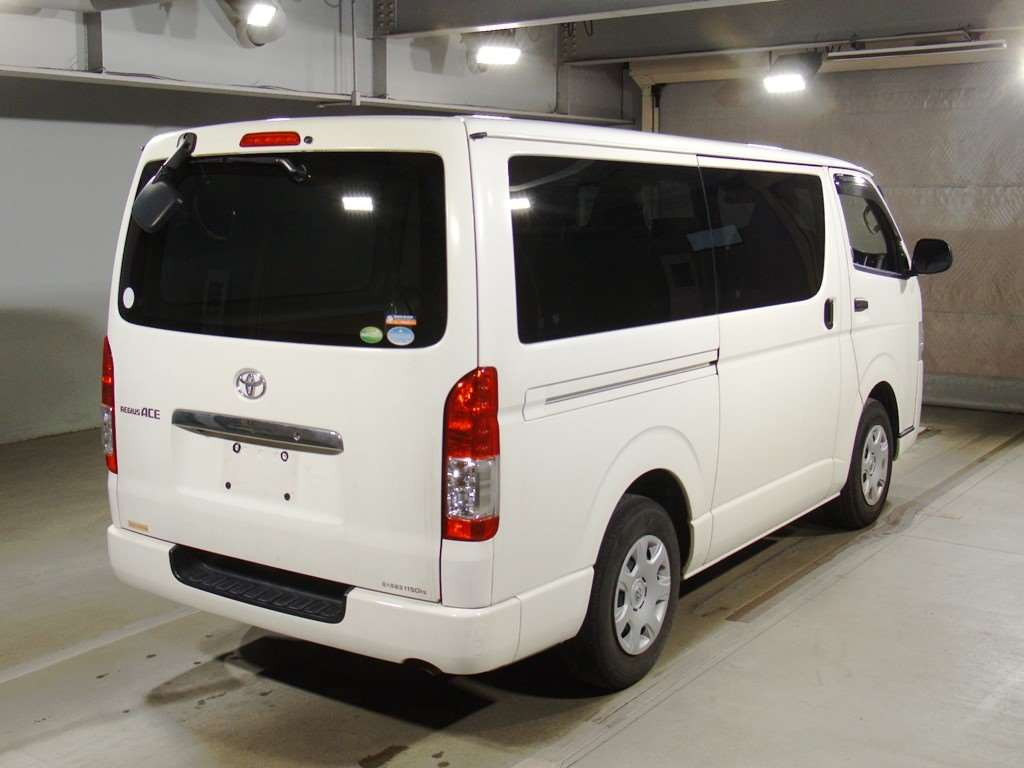 2019 Toyota Regiusace Van GDH201V[1]