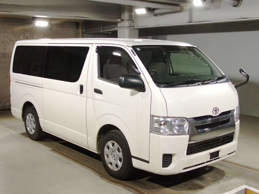 2019 Toyota Regiusace Van GDH201V[2]