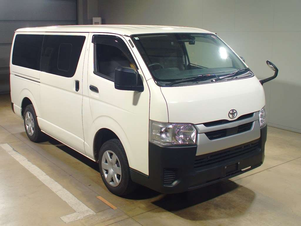 2022 Toyota Hiace Van GDH201V[2]