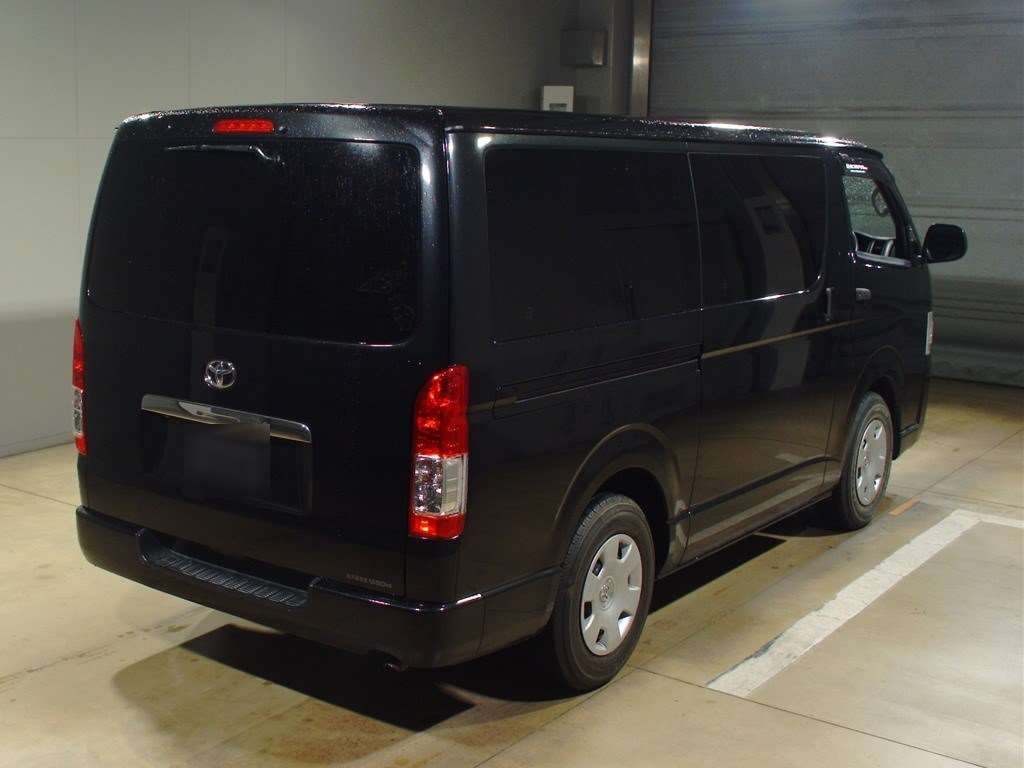 2016 Toyota Hiace Van TRH200V[1]