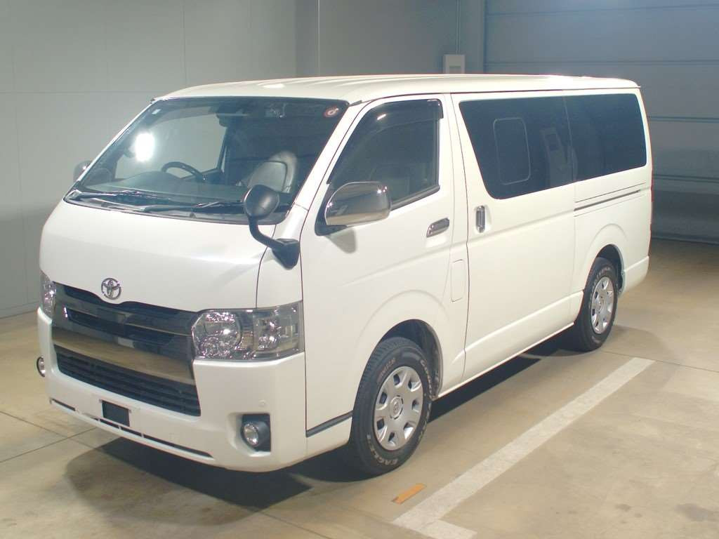 2020 Toyota Hiace Van GDH201V[0]