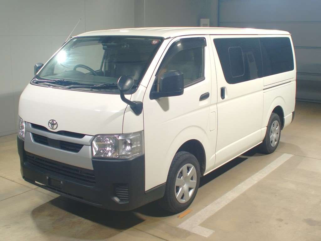 2022 Toyota Hiace Van GDH201V[0]