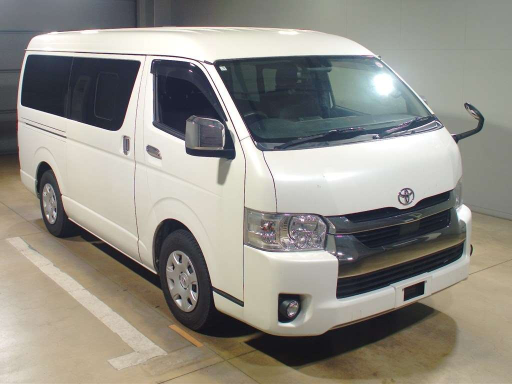 2020 Toyota Hiace Van GDH211K[2]