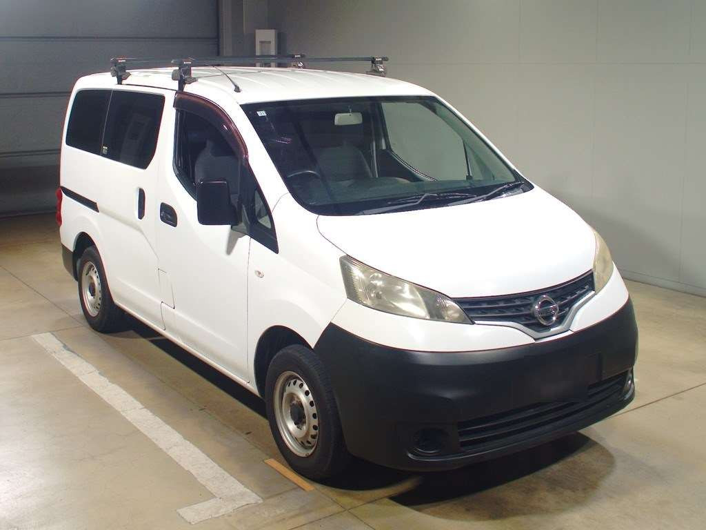 2010 Nissan NV200 Vanette VM20[2]