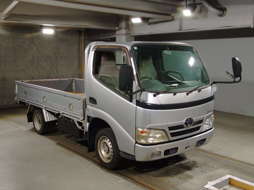 2008 Toyota Dyna Truck KDY231[2]