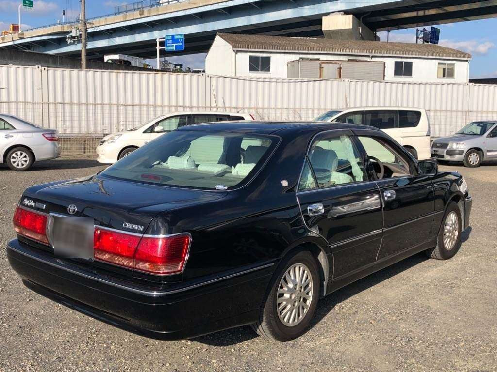 2002 Toyota Crown JKS175[1]