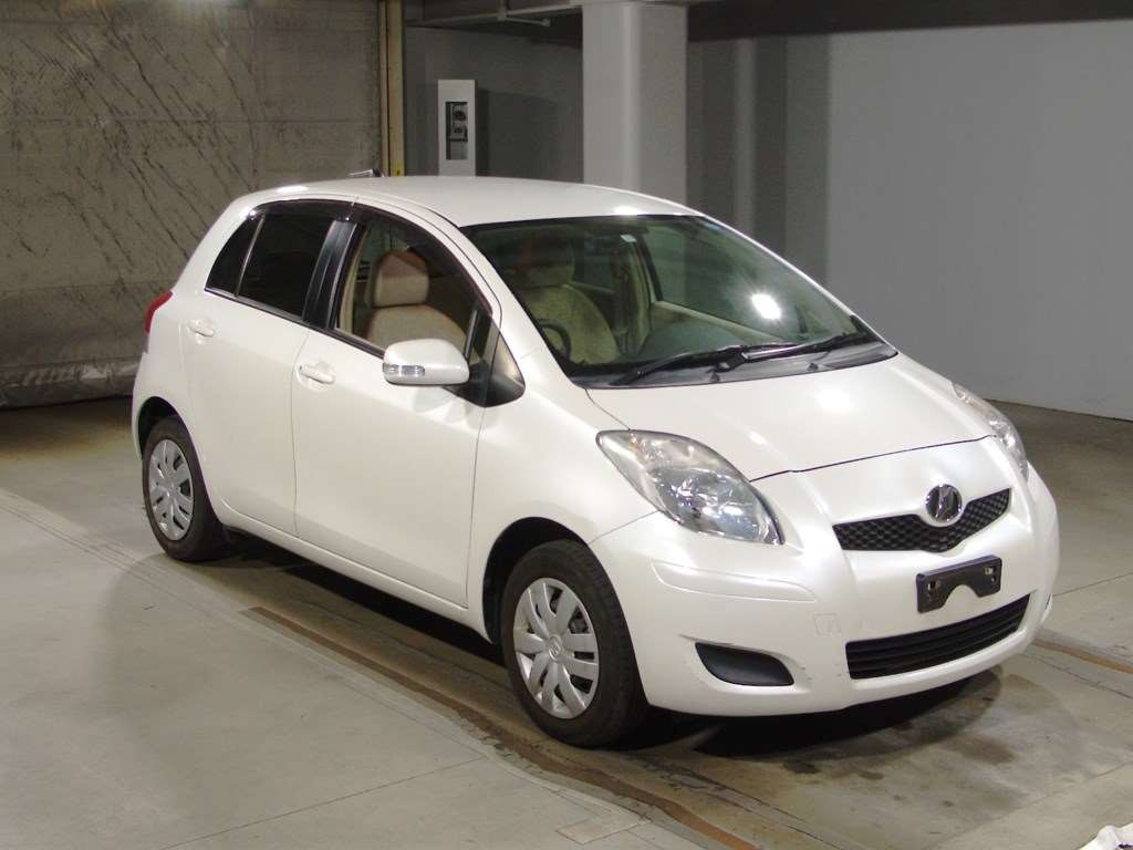 2009 Toyota Vitz KSP90[2]