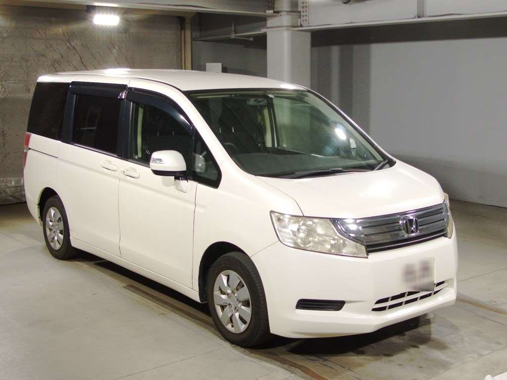 2009 Honda Step WGN RK1[2]