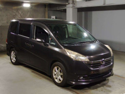 2005 Honda Step WGN