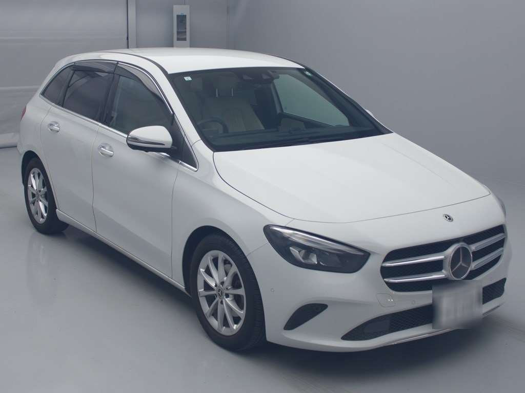 2021 Mercedes Benz B-Class 247084[2]