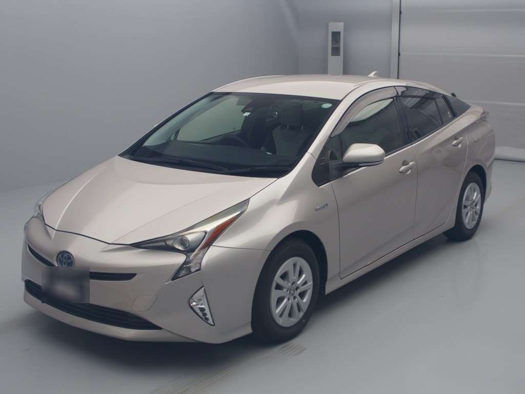 2016 Toyota Prius ZVW50[0]