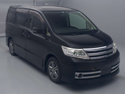 2009 Nissan Serena