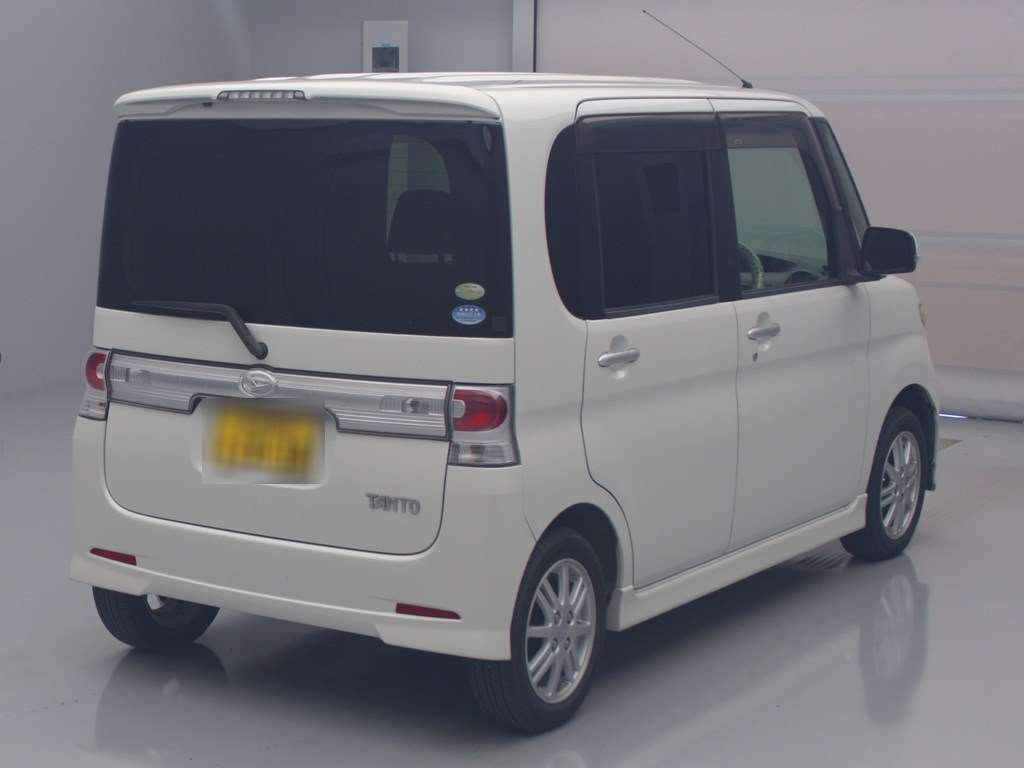 2010 Daihatsu Tanto Custom L375S[1]