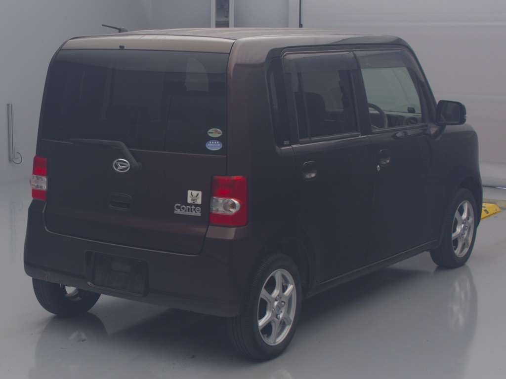 2010 Daihatsu Move Conte L575S[1]