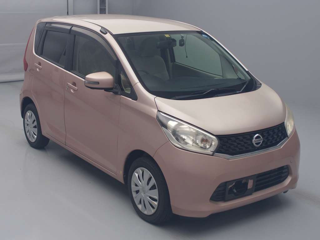 2013 Nissan DAYZ B21W[2]