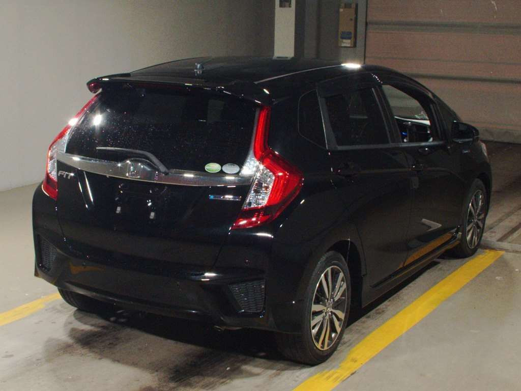 2013 Honda Fit Hybrid GP5[1]