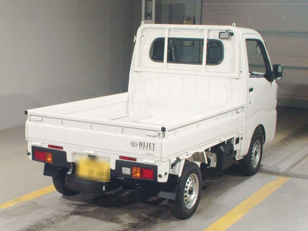 2024 Daihatsu Hijet Truck S500P[1]