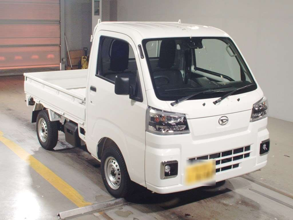 2024 Daihatsu Hijet Truck S500P[2]