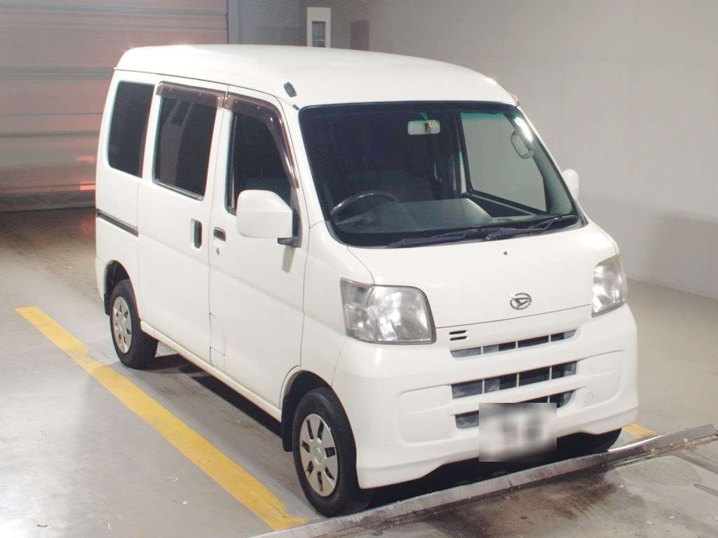 2014 Daihatsu Hijet Cargo S321V[2]