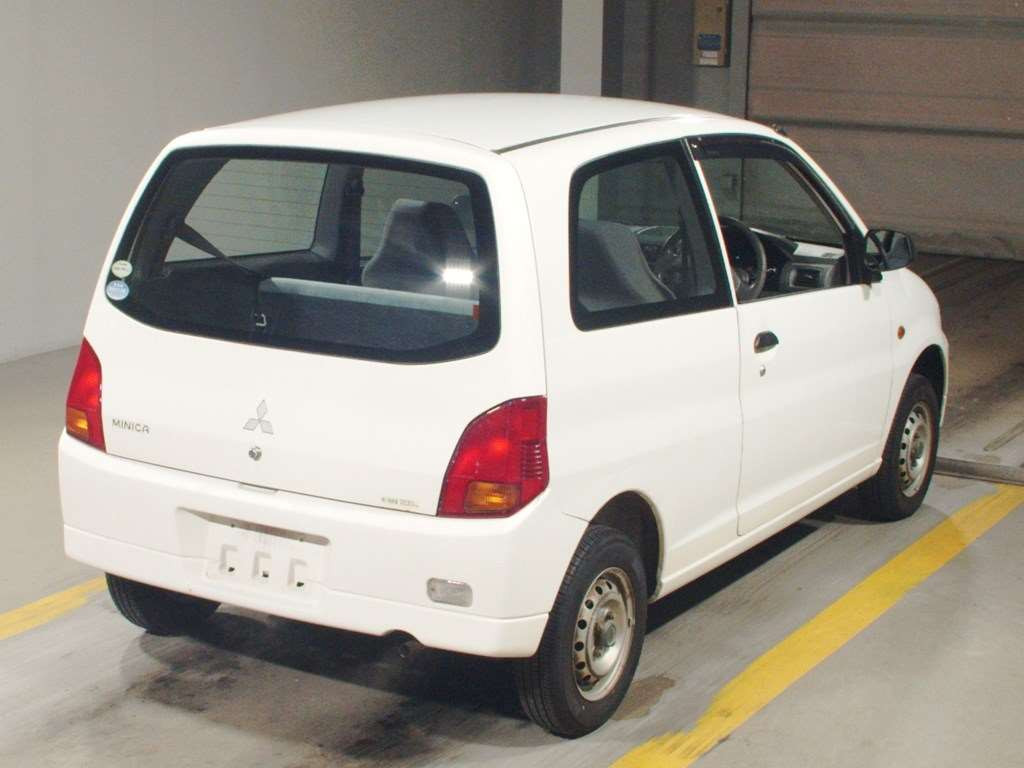 2005 Mitsubishi Minica H42V[1]