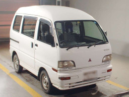 1998 Mitsubishi Minicab Van