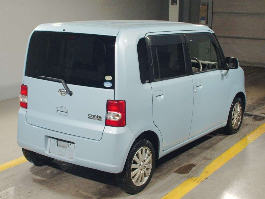 2010 Daihatsu Move Conte L575S[1]