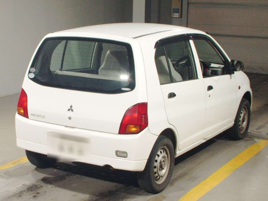 2005 Mitsubishi Minica H42A[1]