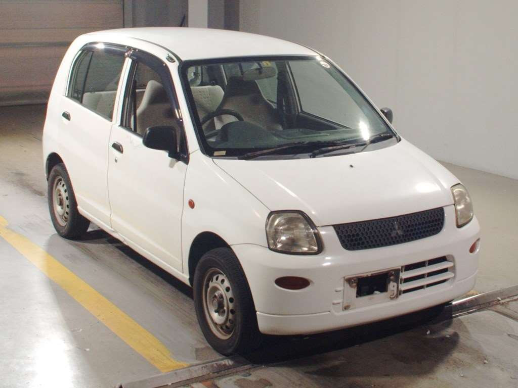 2005 Mitsubishi Minica H42A[2]