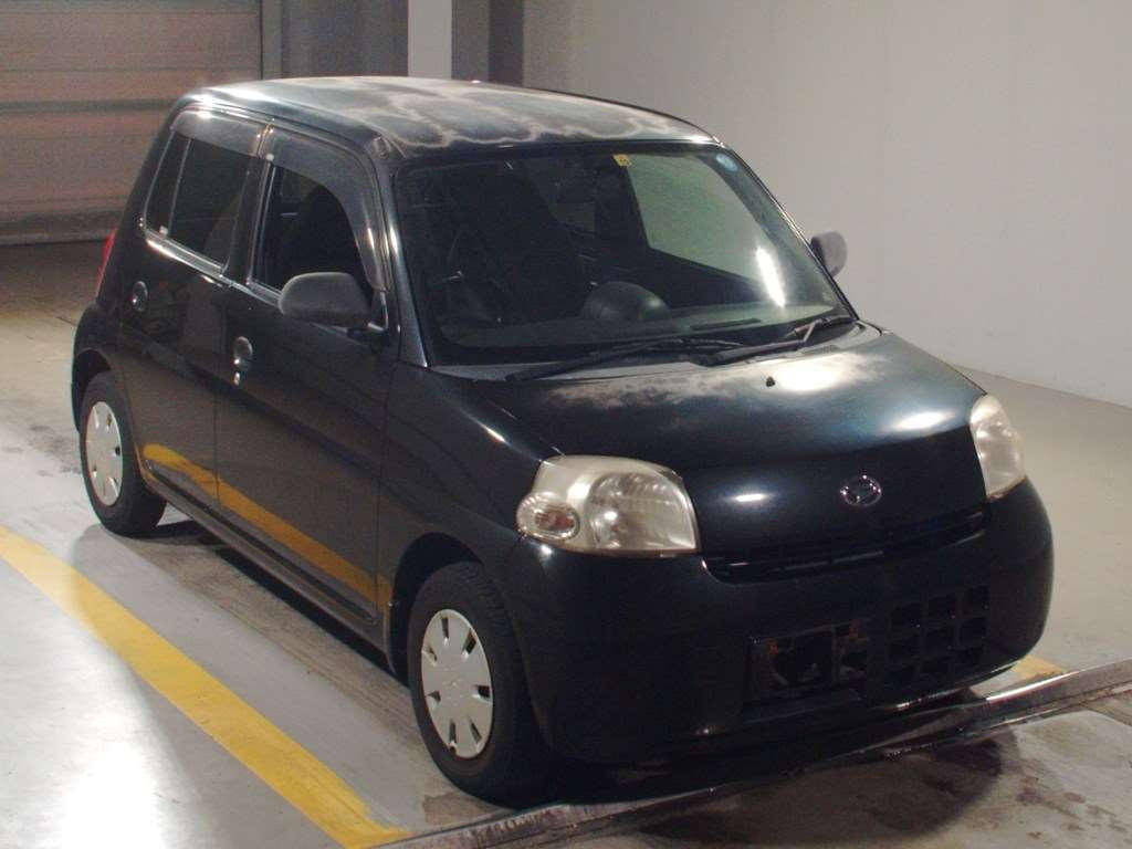 2009 Daihatsu Esse L235S[2]