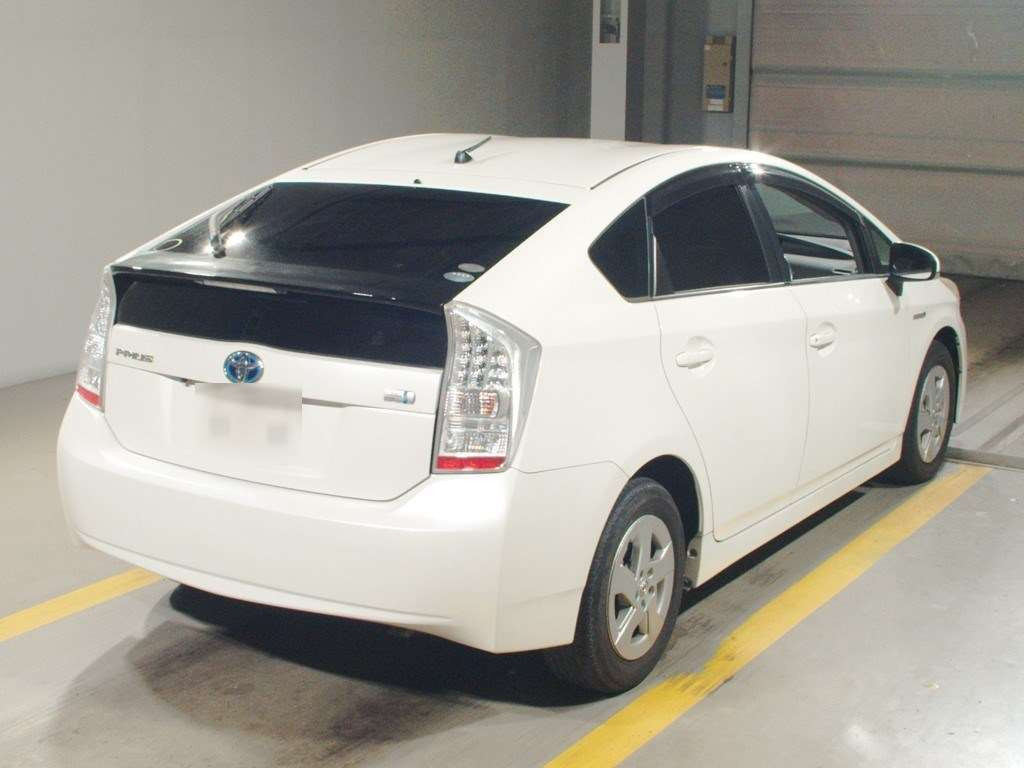 2010 Toyota Prius ZVW30[1]