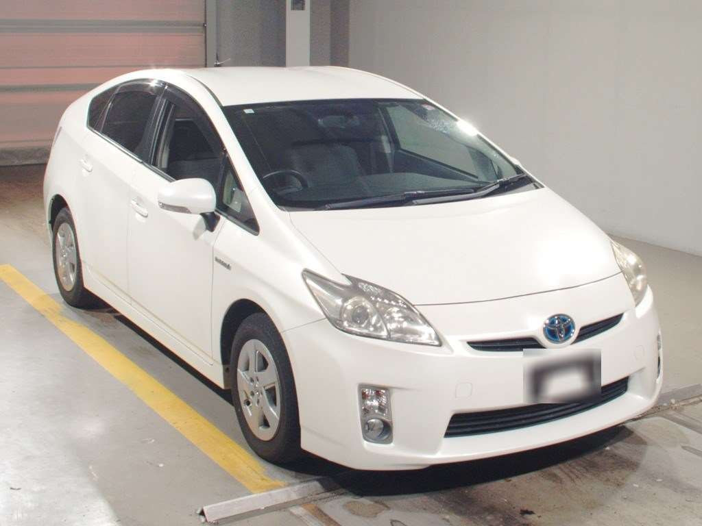 2010 Toyota Prius ZVW30[2]