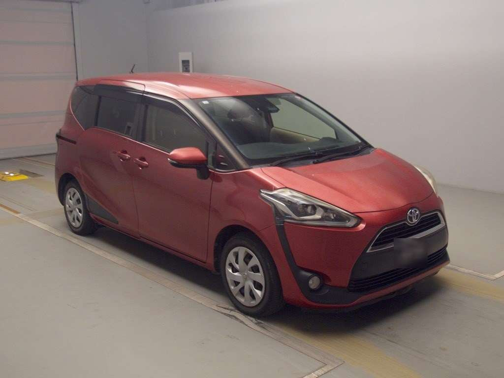 2016 Toyota Sienta NSP170G[2]