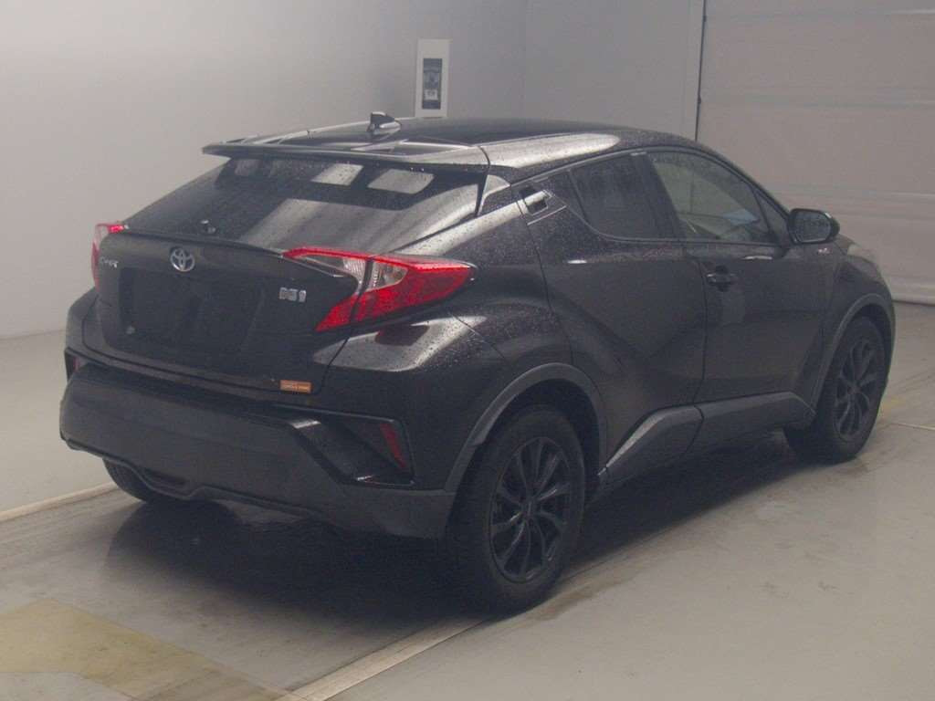 2016 Toyota C-HR ZYX10[1]