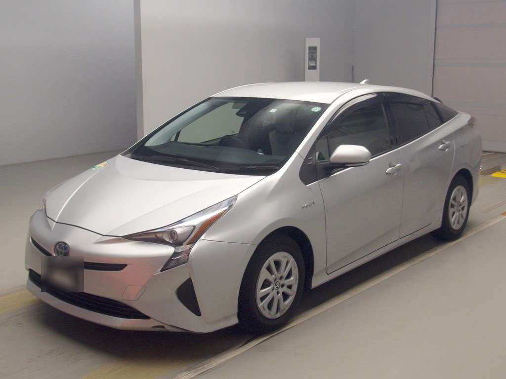 2016 Toyota Prius ZVW50[0]